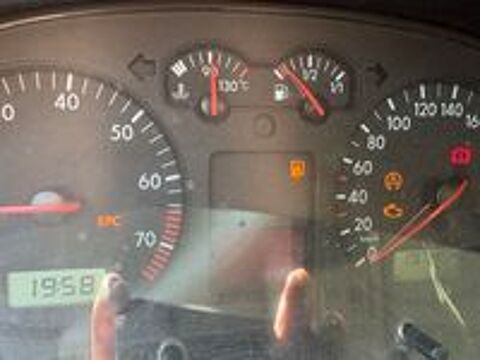 Golf 1.6i Match 2002 occasion 84240 La Tour-d'Aigues