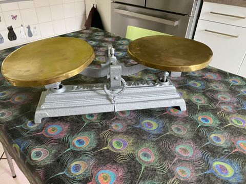 
Balance Roberval  Vintage en excellent �tat 40 La Mulati�re (69)