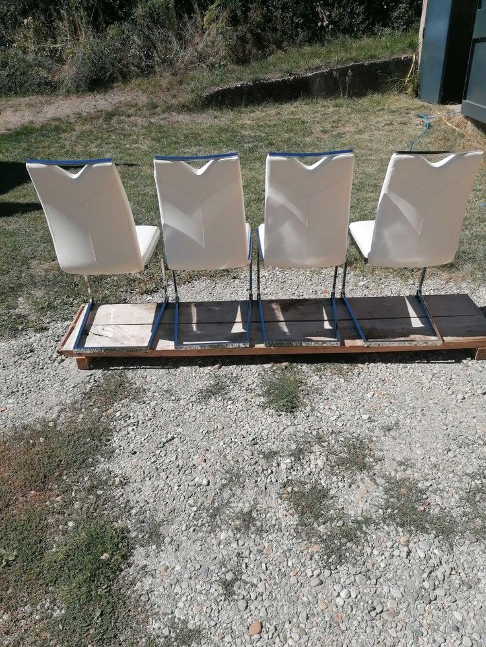 4 chaises salon cuir blanc Meubles
