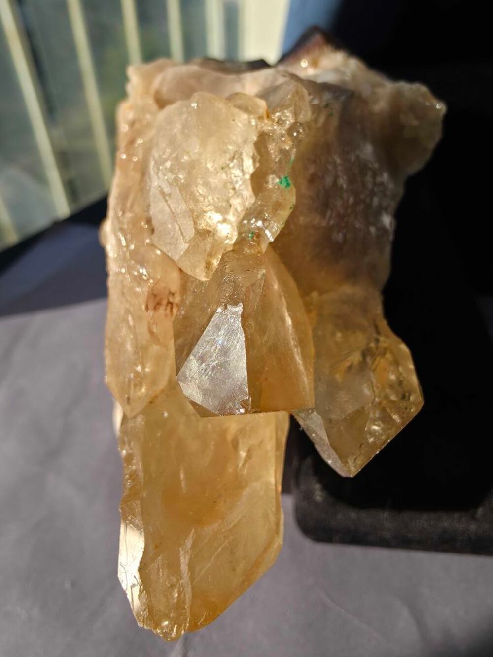 Magnifique Citrine Naturelle de Kolwezi(RDC)-Sp&eacute;cimen de Collection 708g 
