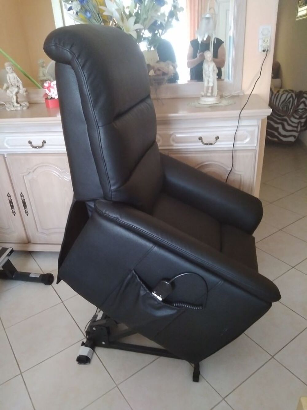 Fauteuil m&eacute;dicalis&eacute; Kennedy &eacute;tat neuf
Meubles