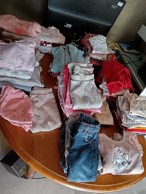 lot vtements fille 18-24 mois t hiver 50 Bernis (30)