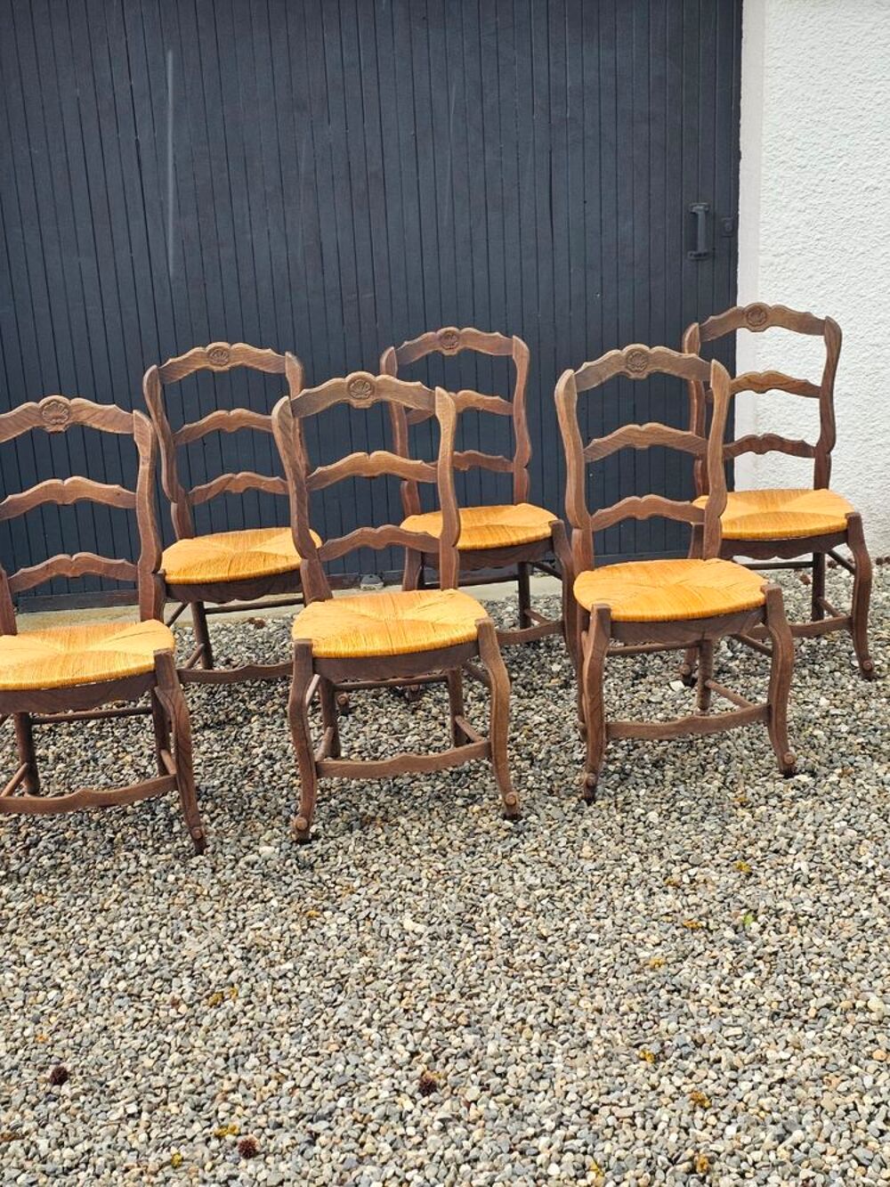6 chaises anciennes Meubles