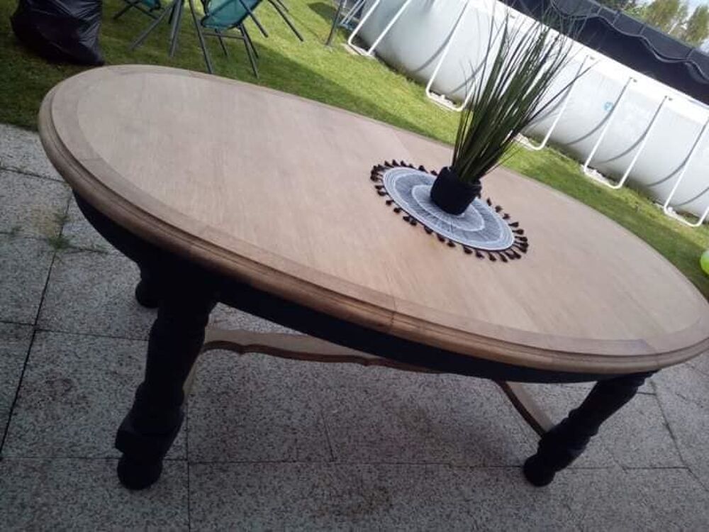 Table en ch&ecirc;ne massif Meubles