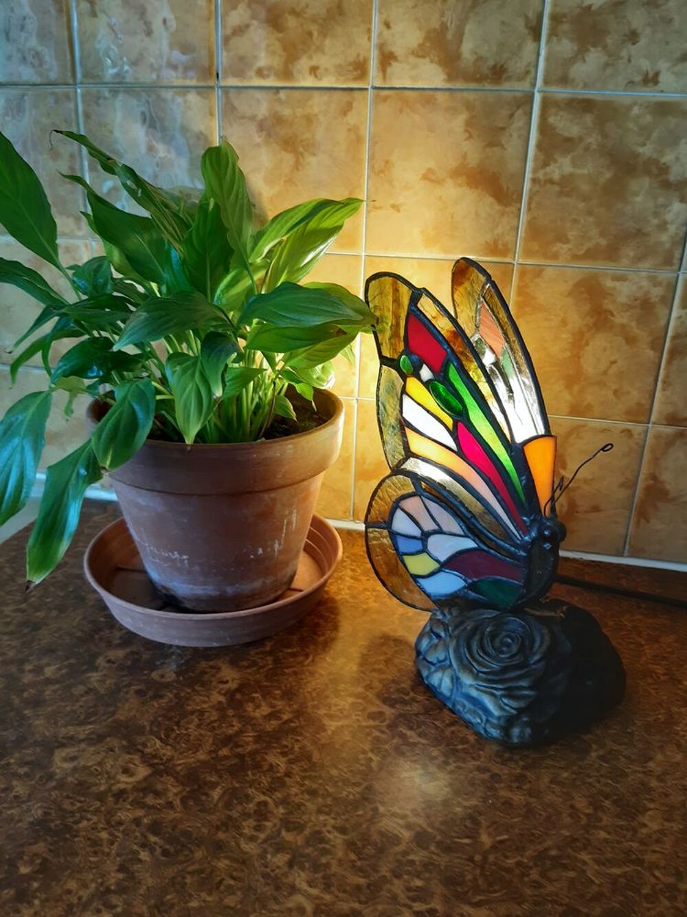 Lampe Papillon Style Tiffany. Décoration