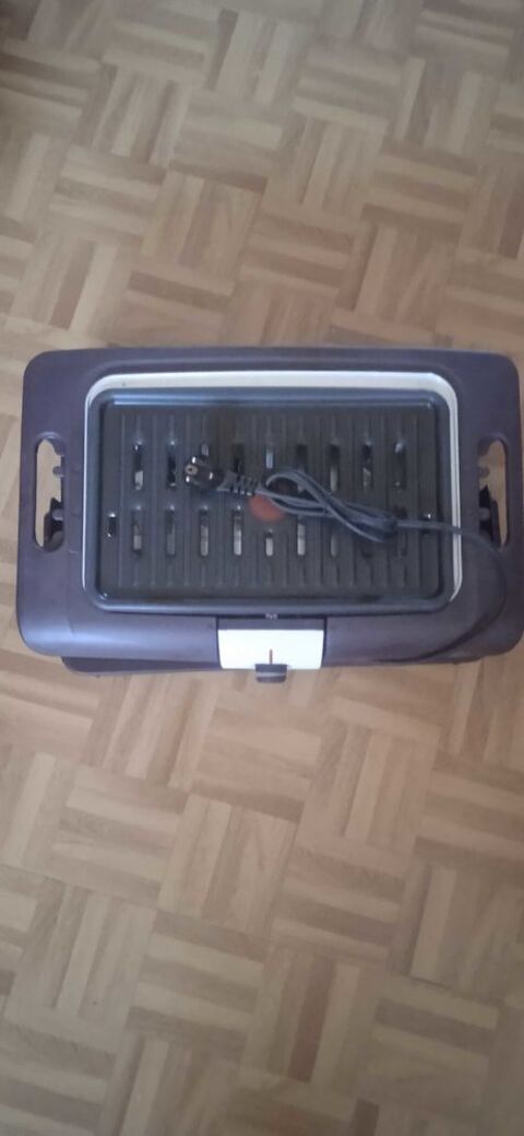 barbecue électrique sur pied Tefal état neuf jamais utilisé Wasselonne (67)
