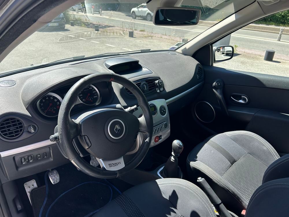 Clio III Clio 2.0 16V 200 Renault Sport 2007 occasion 83580 Gassin