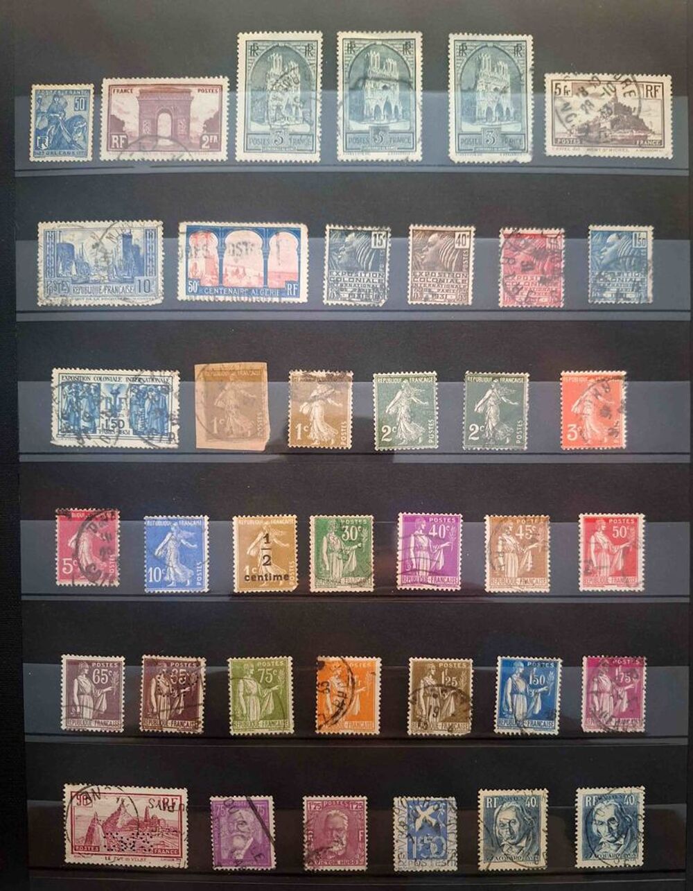 S&eacute;rie de timbres de collection de France C 