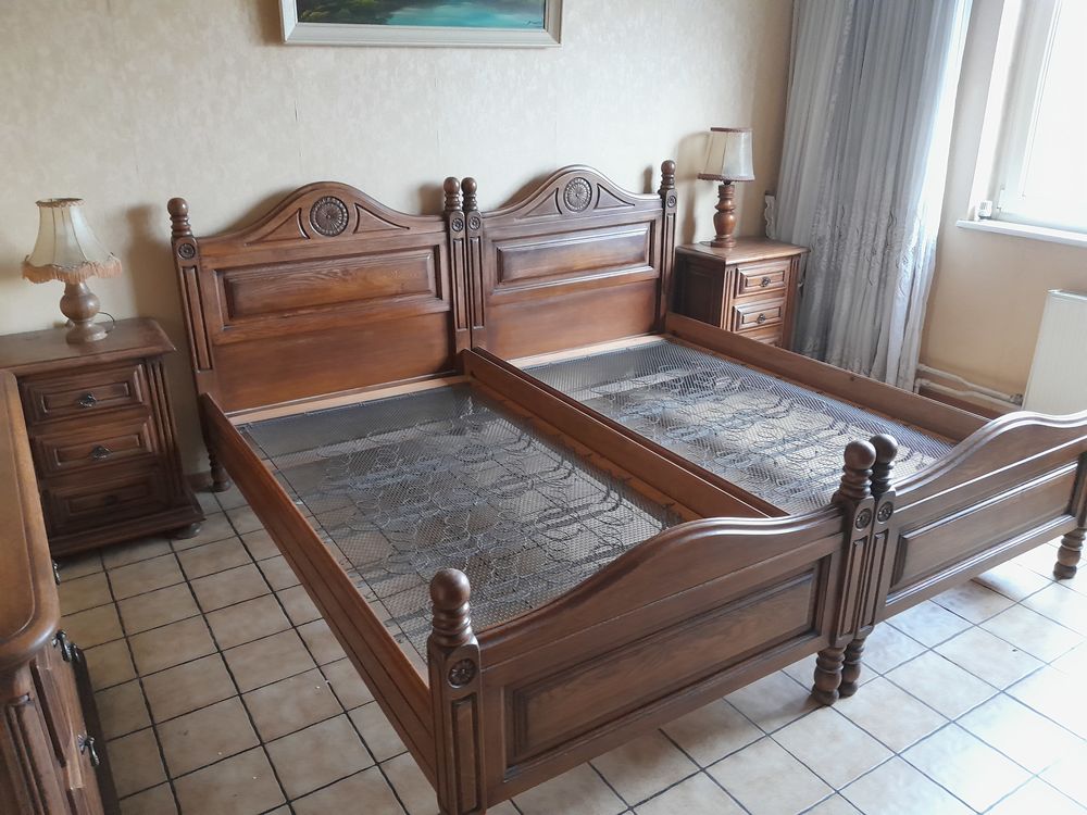 Chambre a coucher compl&egrave;te en ch&ecirc;ne massif Meubles