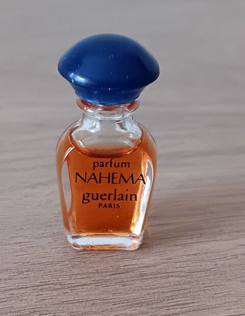 Nahema Guerlain miniature parfum 7 Roquebrune-Cap-Martin (06)