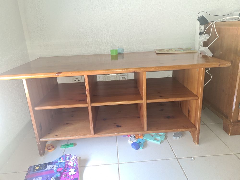 Meuble t&eacute;l&eacute; plus table Meubles