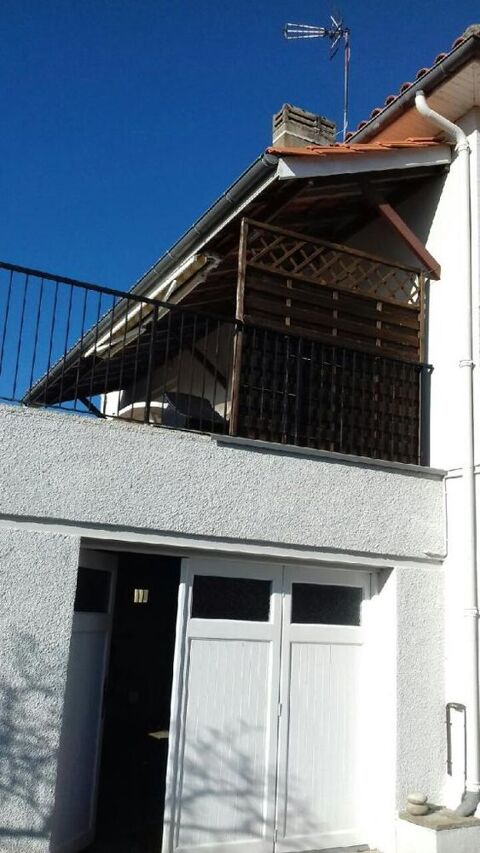 Avance de toit  0 Mouthiers-sur-Bome (16)