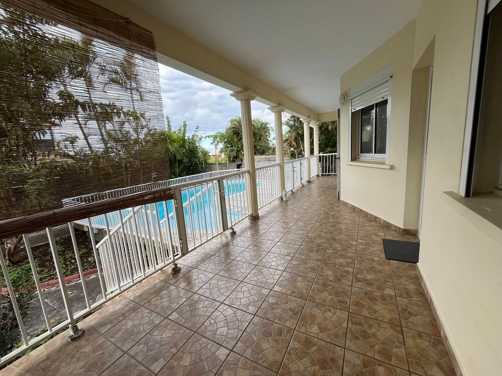 Vente Villa grande villa Sainte-suzanne