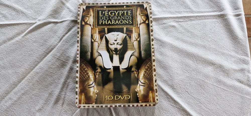 Bo&icirc;tier m&eacute;tal 10 DVD&nbsp;: L'&Eacute;gypte Des Grands Pharaons
Photos/Video/TV