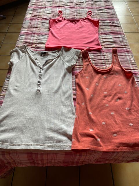 Lot de tee-shirts  3 Mittainvilliers (28)