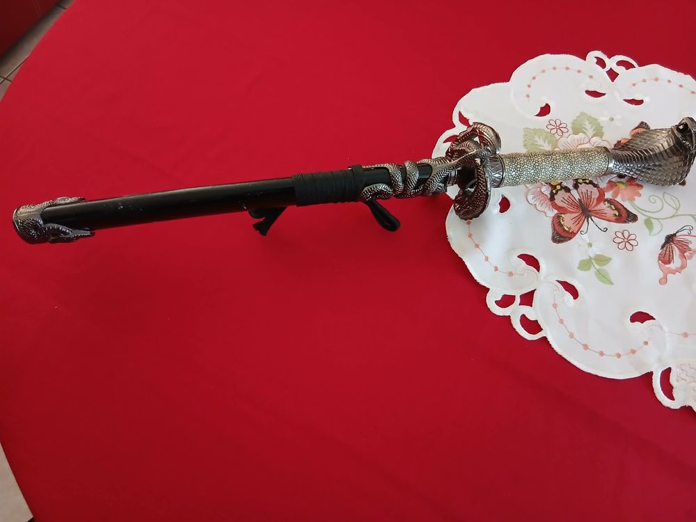  Joli Katana d&eacute;coration cobra dans &eacute;tui N&deg; 1466 Décoration