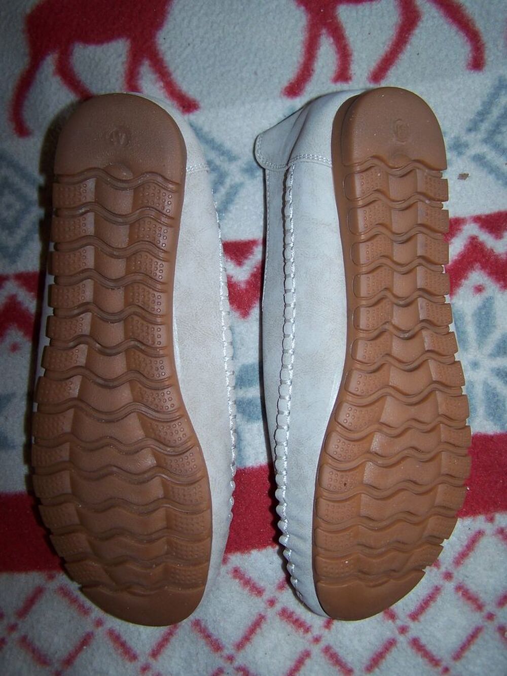 2 paires de mocassins neufs taille 41 Chaussures