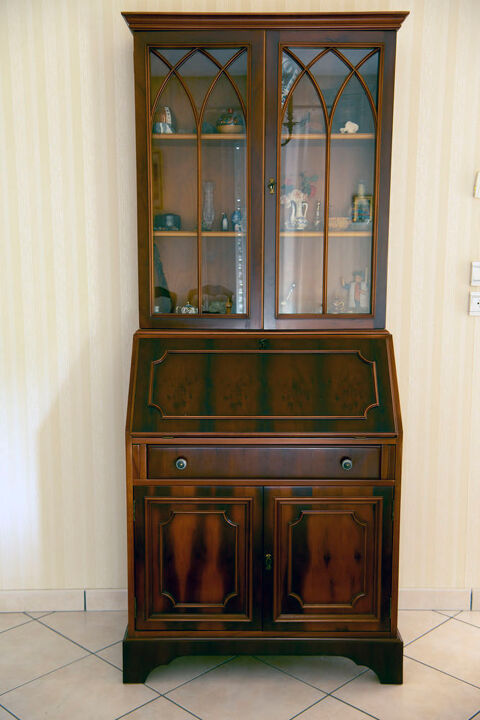 Secr�taire 80 Pont-du-Ch�teau (63)