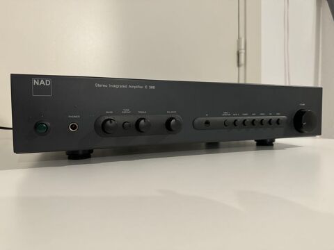 Amplificateur NAD C300 en très bon état 180 Revel (31)