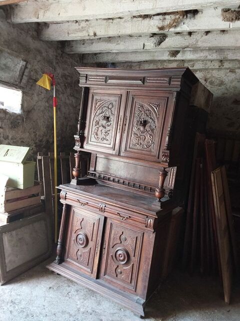 buffet ancien 300 Saint-Léger-sous-Beuvray (71)