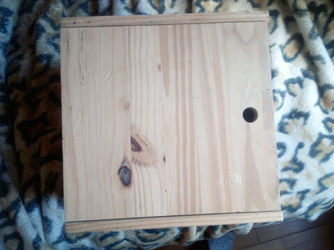 Casier ou bo�te de rangement en sapin 9 Paris 5 (75)