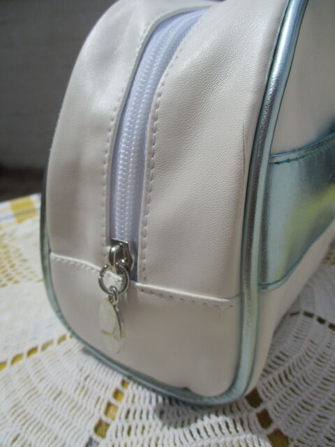 Trousse  Maquillage Double - Quasi-neuve 3 La Fert-Alais (91)