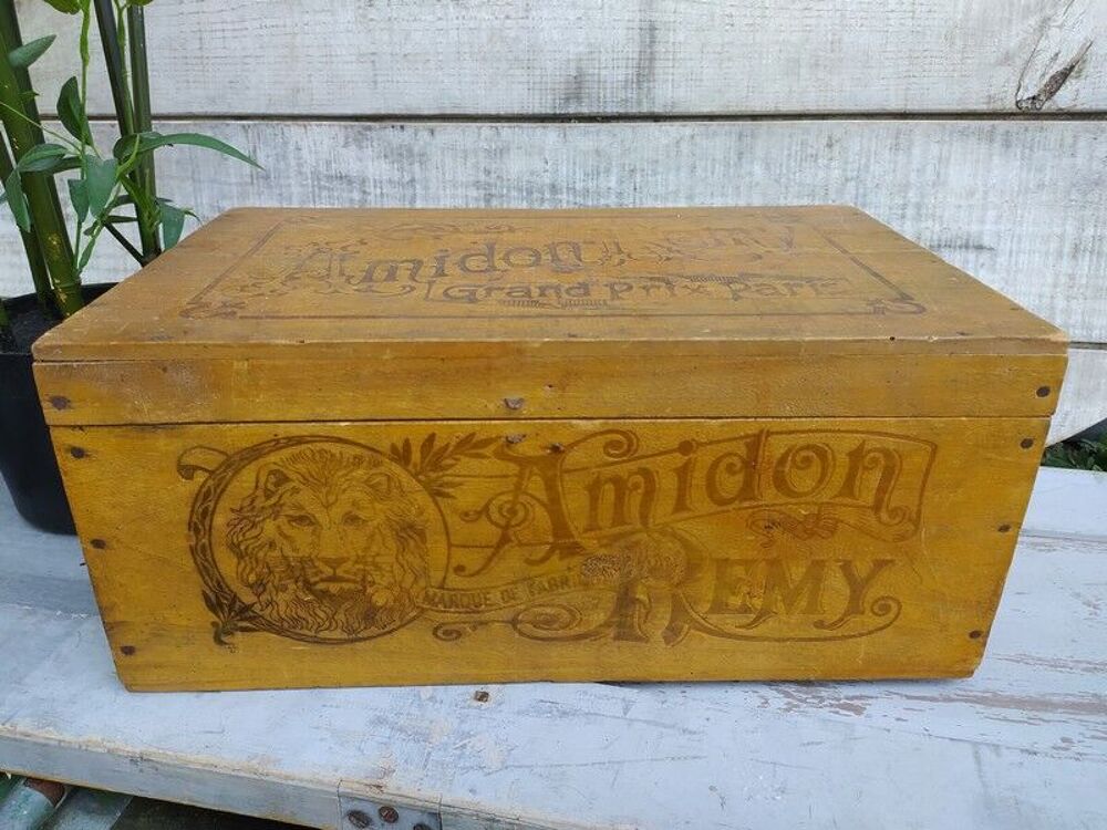 Ancienne Boite Publicitaire Bois Amidon R&eacute;my Lion
