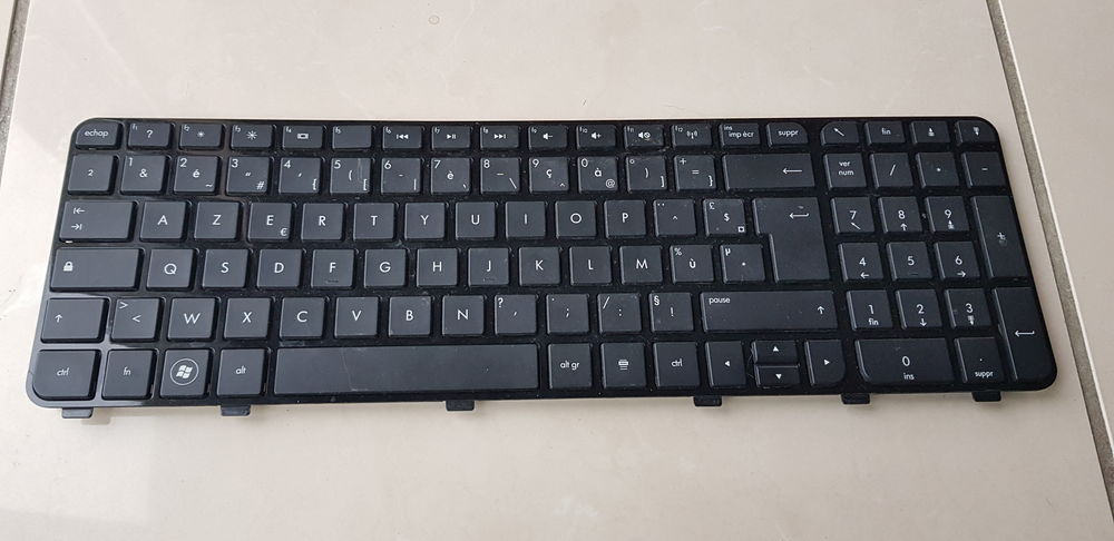 Clavier HP 682082-051, dv6 7060sf Matériel informatique