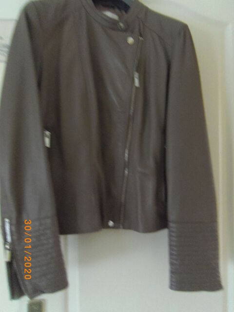 veste cuir 95 Le Busseau (79)