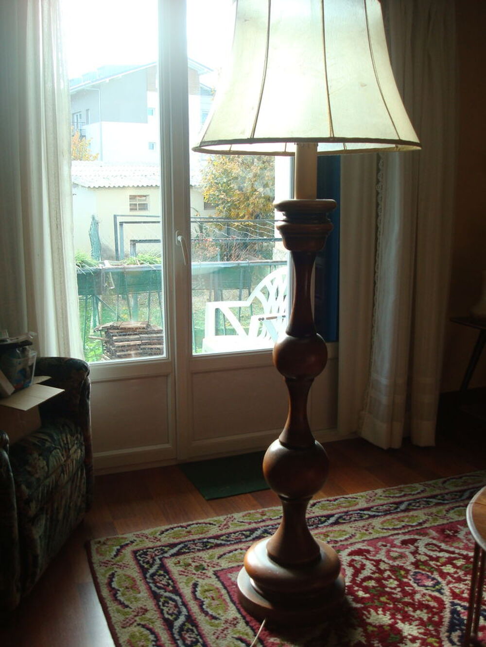 Lampadaire en bois avec abat jour 1,70 cm
Dcoration