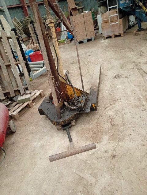 Girafe hydraulique 1300 17800 Belluire