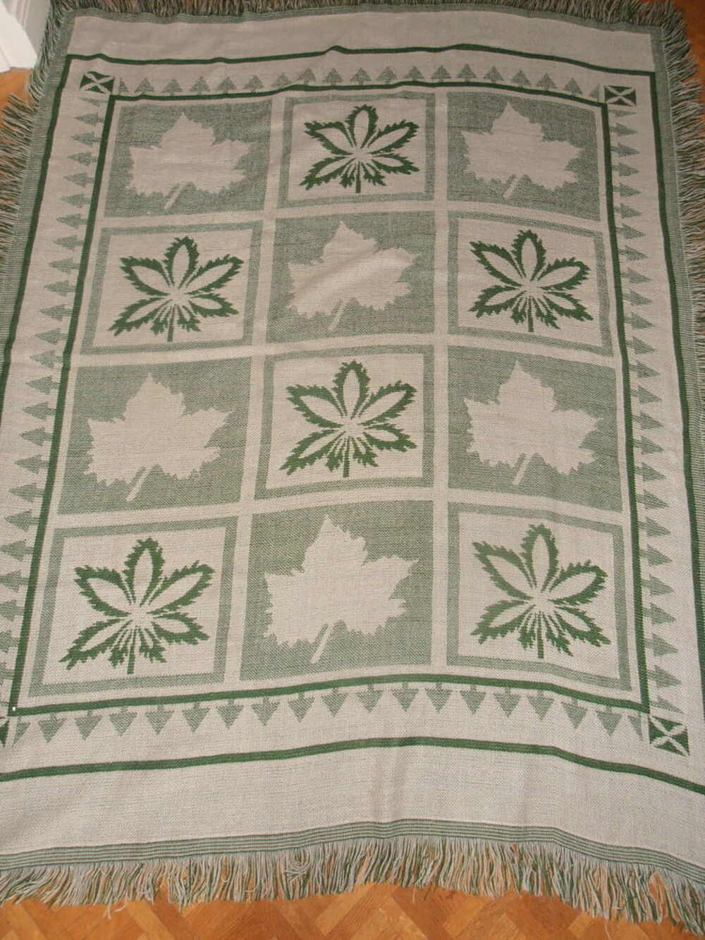 Plaid vert feuilles (84) Décoration