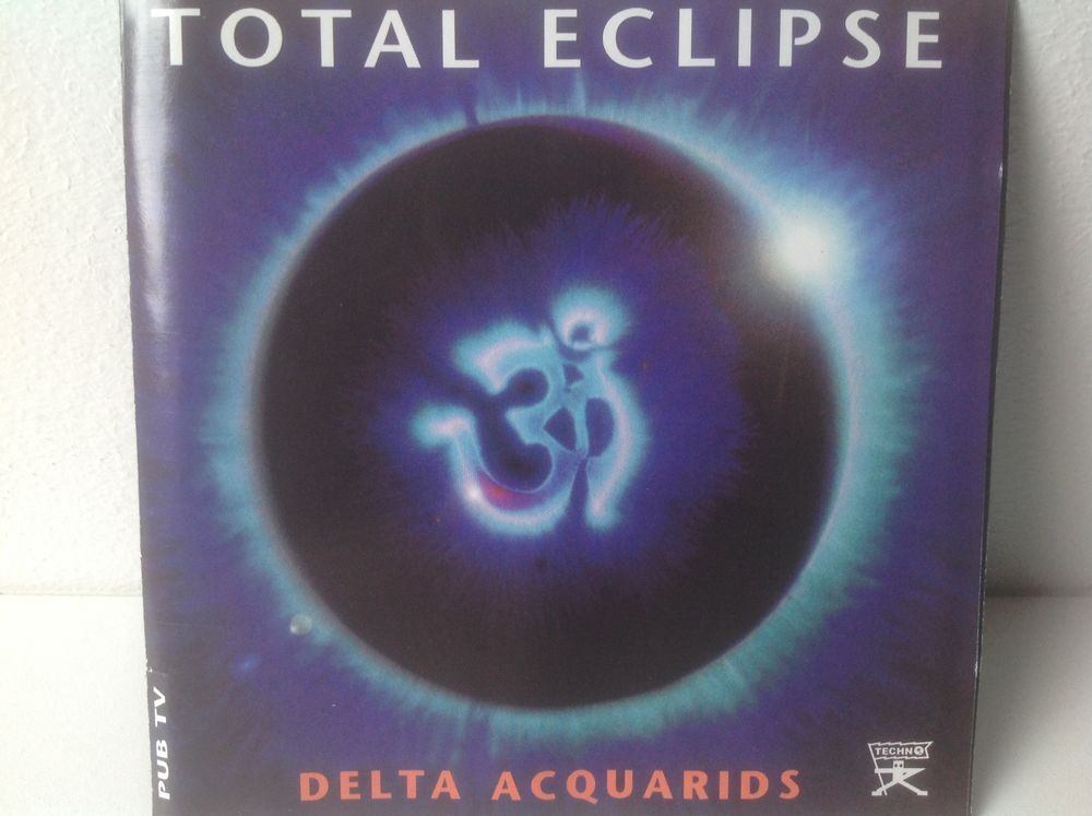 TOTAL ECLIPSE DELTA ACQUARIDS Envoi Possible
CD et vinyles