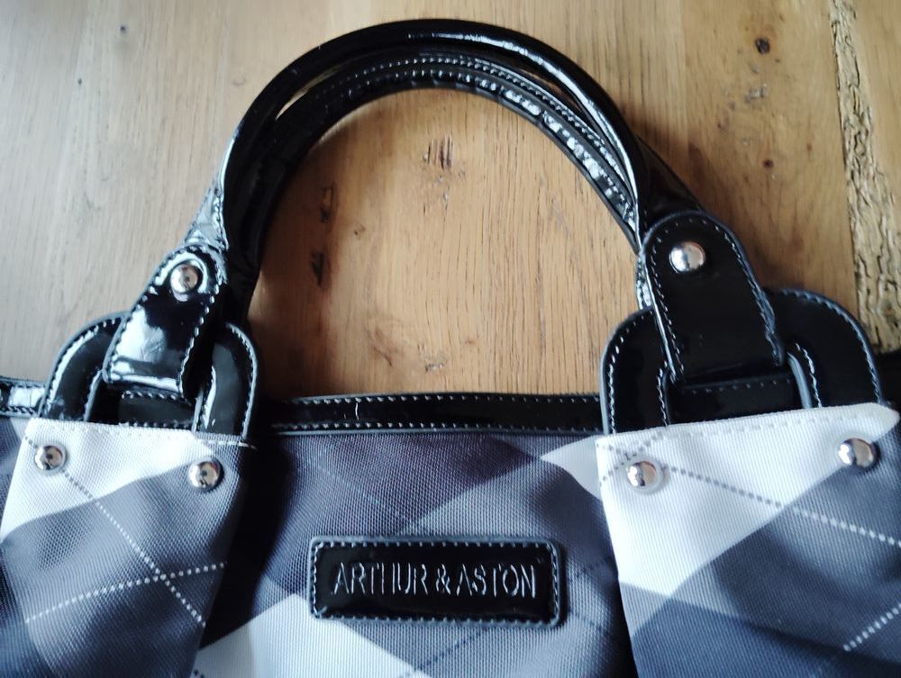 Sac &agrave; main Marque Arthur &amp; Aston Maroquinerie