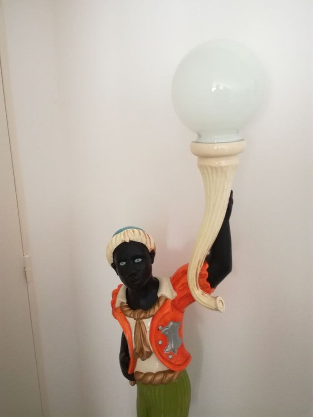 lampe de salon statue coloniale Meubles
