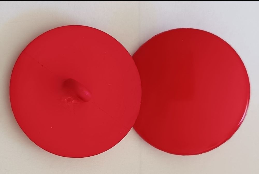 Lot de 21 Boutons Couture Vintage D&eacute;clinaison de Rouges 