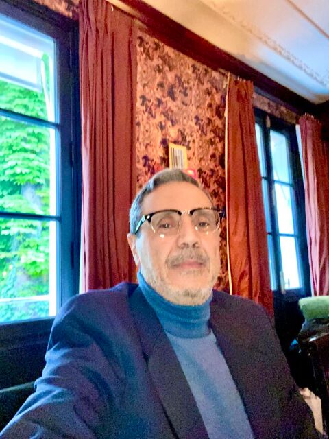 Aide sur le plan administratif, 0 75018 Paris