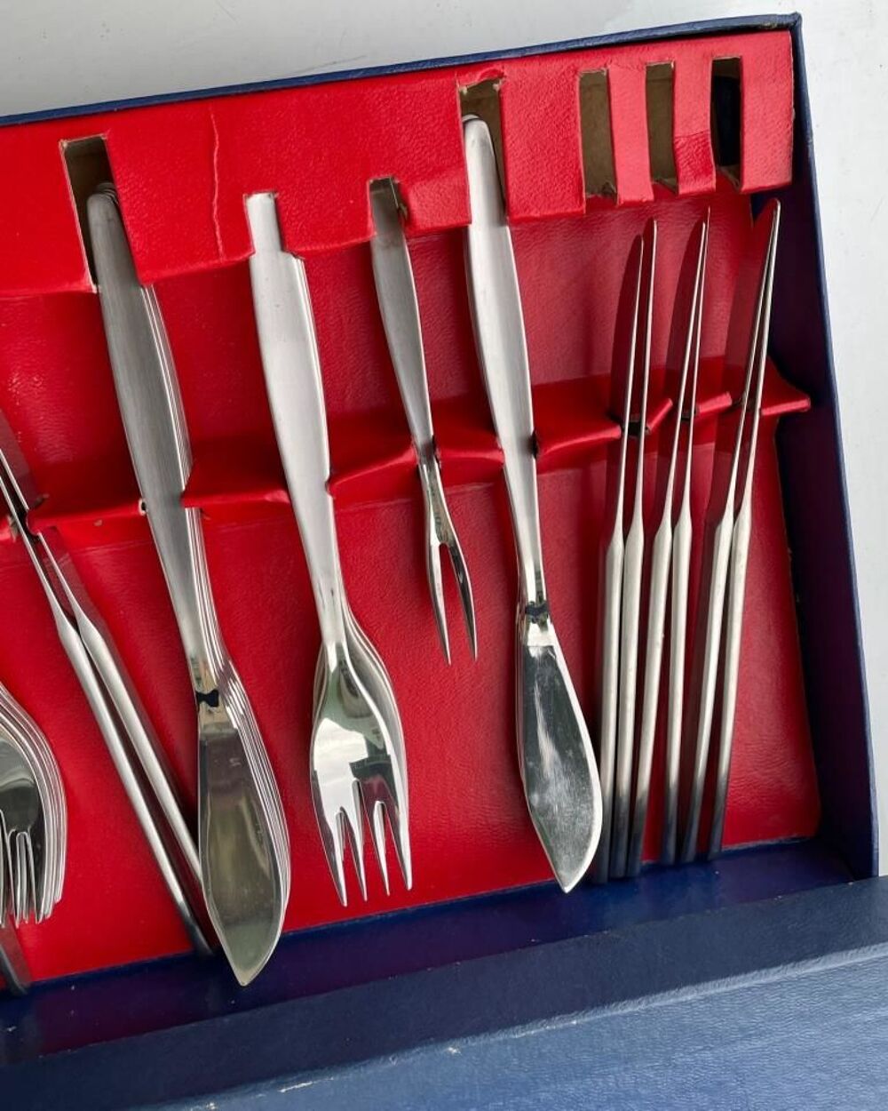 M&eacute;nag&egrave;re/couverts neuve fruits de mer &amp; poissons 46 pi&egrave;ces D�coration