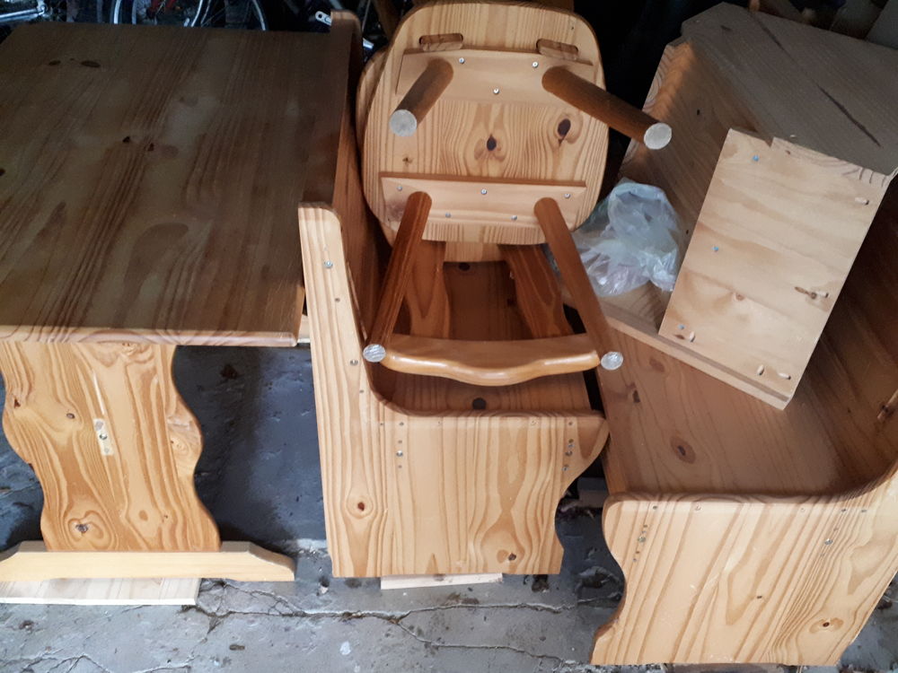 Coin repas en pin massif de type "Flaine" Meubles