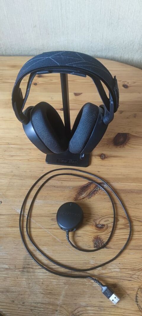 Casque Steelseries Arctis 7 Noir avec support 85 Meudon (92)