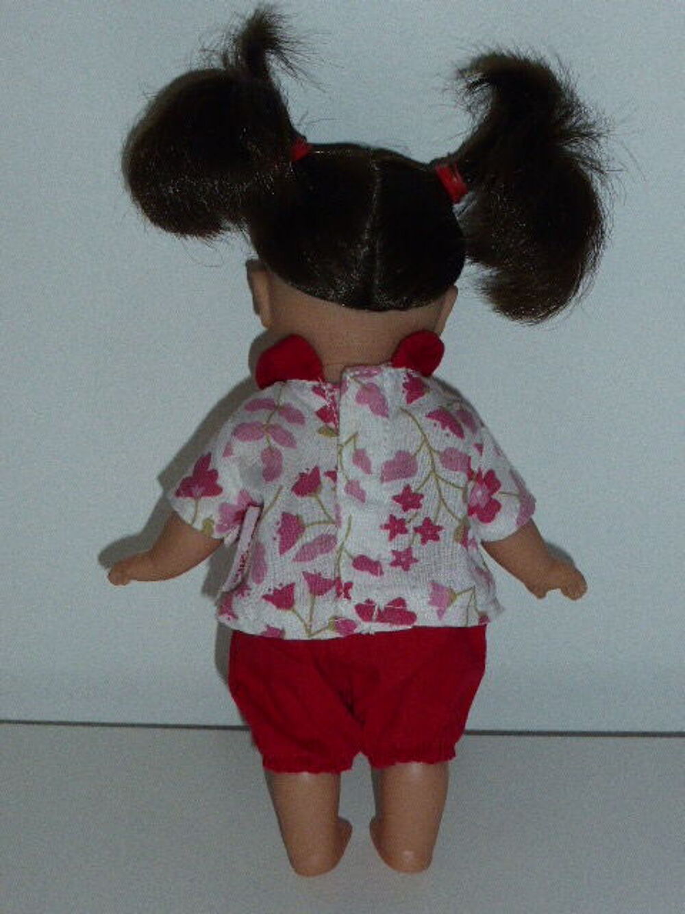 Corolle poup&eacute;e mini corolline brune &agrave; couettes Jeux / jouets