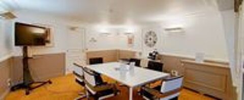   Trouvez un espace de bureau à Paris George V  pour 3 personnes où tout est pris en charge 