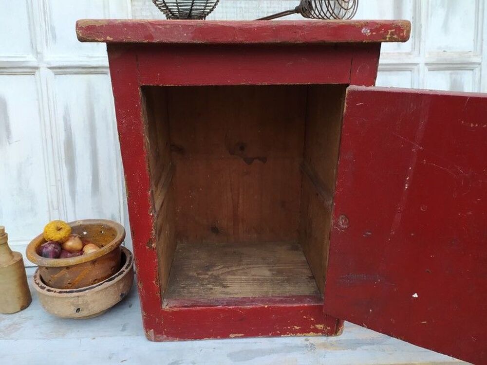 Petit Meuble Armoire Bois Style Ferme Patine Bordeaux
Meubles