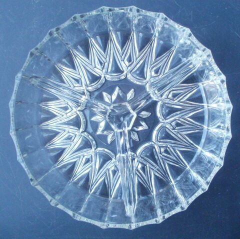 Plat apéritif / serviteur / en verre à 3 compartiments 7 Montauban (82)
