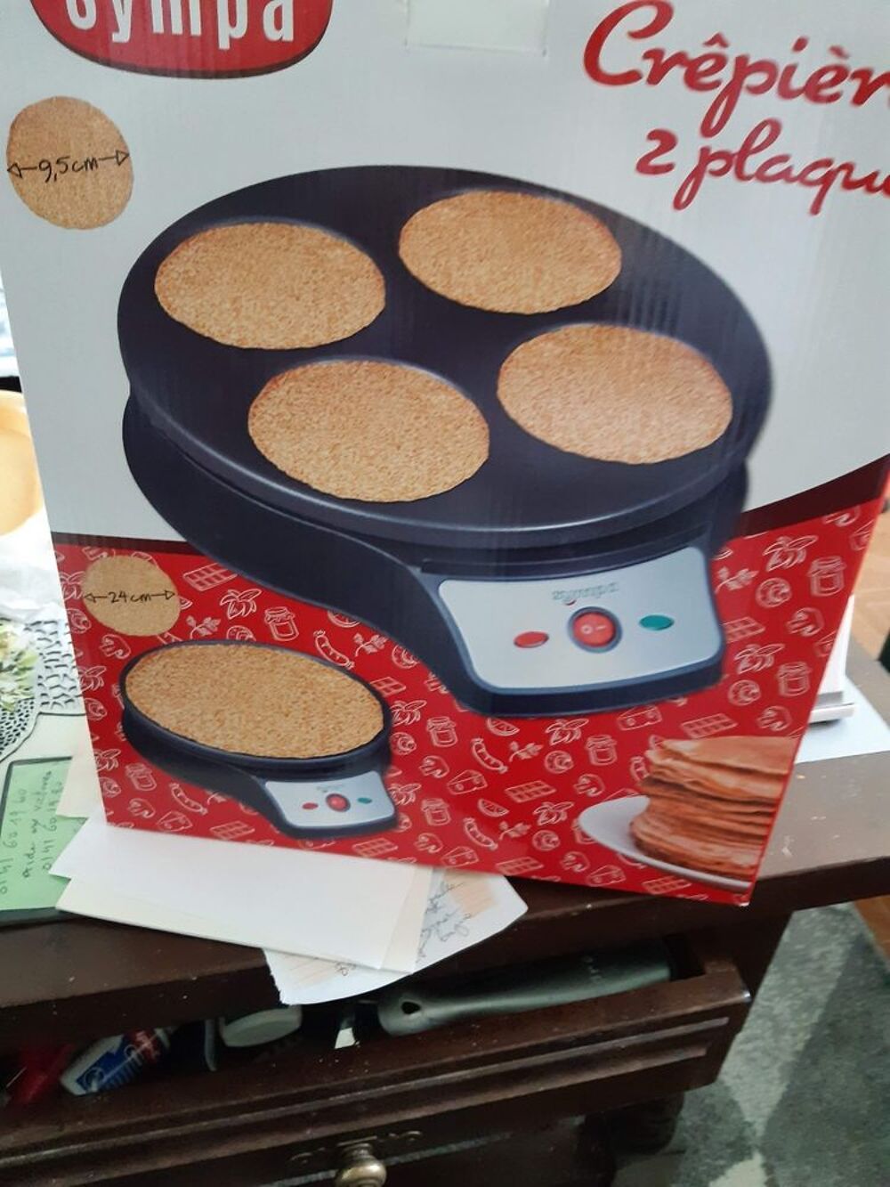 1 ensemble pour galette cr&ecirc;pes etc tout neuf encore dans la bo&icirc;te r&eacute;f 90 Electroménager