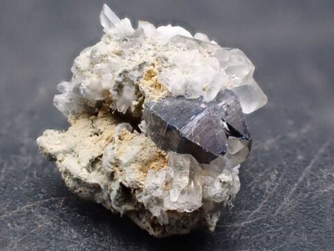 Anatase & Quartz , Mine de Nausherwani , Mont Zard , Montagn 22 Bertrichamps (54)
