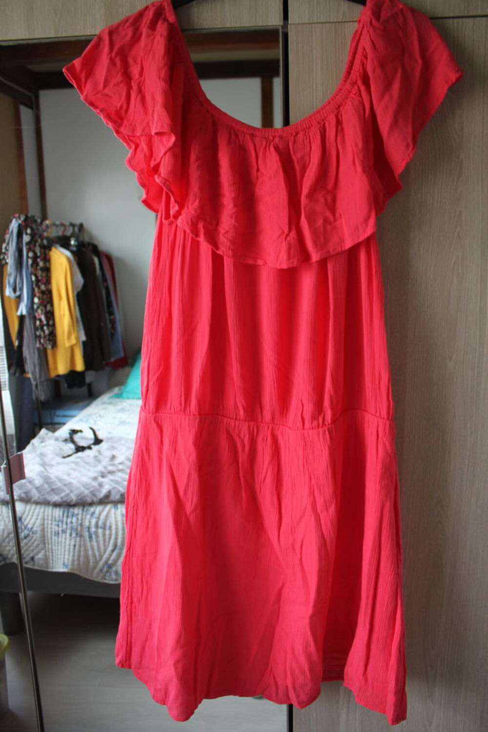 Robe d'&eacute;t&eacute; Camaieu rose taille 42.
Vêtements