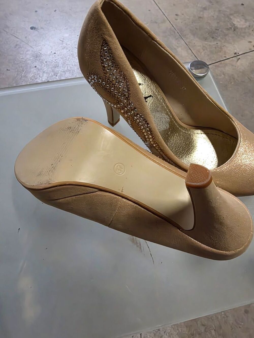 Chausse a mis talon p37 Chaussures