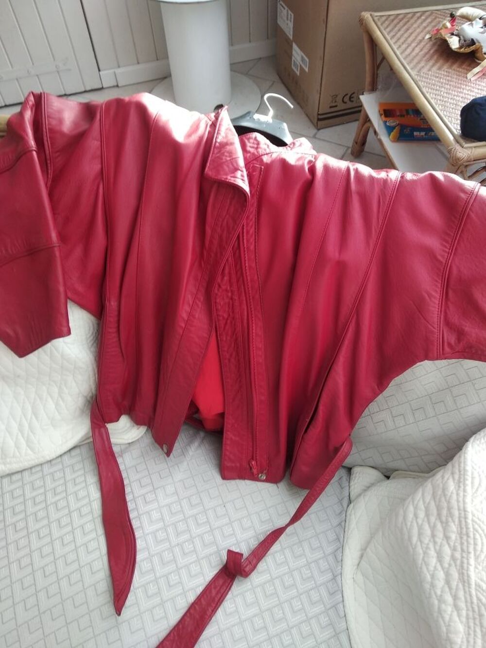 veste cuir rouge Vêtements