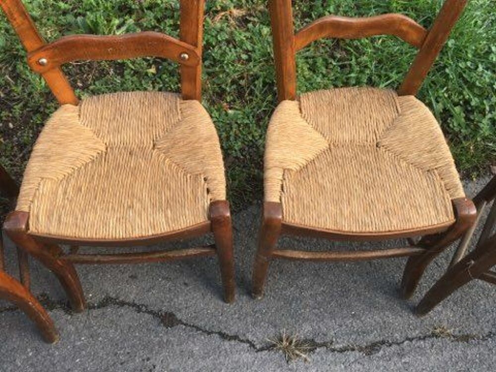 Chaise paill&eacute;e rustique / table de ferme /auberge (G) Meubles